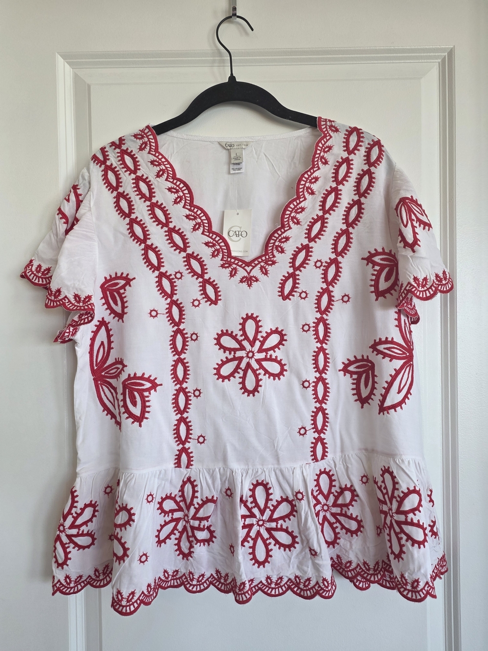 Cato White & Red Embroidered V-Neck Peplum Top